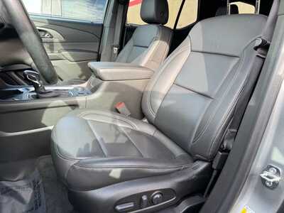2023 Chevrolet Traverse, $33895. Photo 5