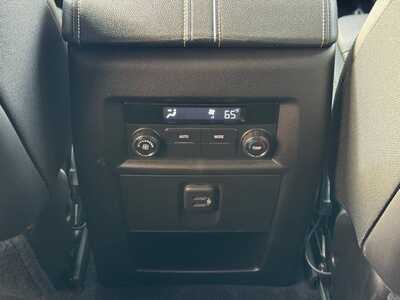 2023 Chevrolet Traverse, $33895. Photo 7