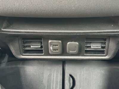 2021 GMC 1500 Crew Cab, $35195. Photo 7