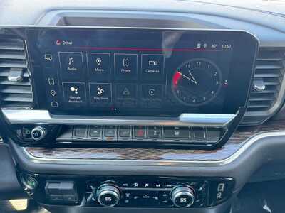 2022 GMC 1500 Crew Cab, $43695. Photo 10