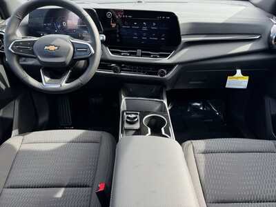 2026 Chevrolet Equinox, $32740. Photo 9