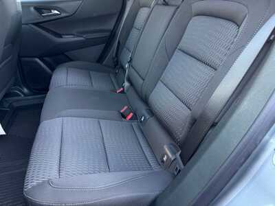 2026 Chevrolet Equinox, $31740. Photo 6