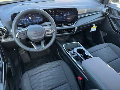 2026 Chevrolet Equinox, $31740. Photo 8
