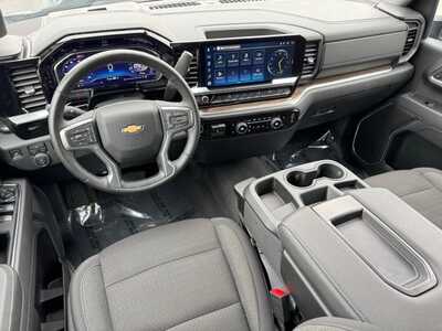 2025 Chevrolet 2500 Crew Cab, $57499. Photo 8