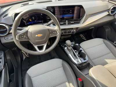 2024 Chevrolet Trax, $20890. Photo 9