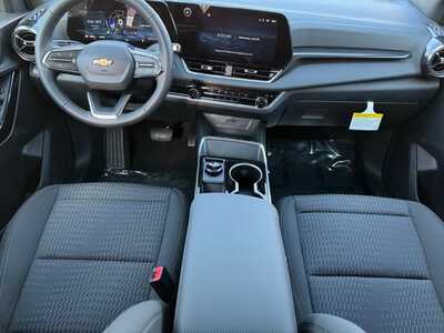 2026 Chevrolet Equinox, $31740. Photo 9