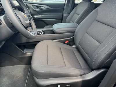 2026 Chevrolet Traverse, $45165.0. Photo 5