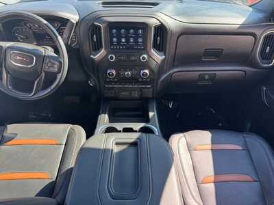 2022 GMC 1500 Crew Cab, $38999. Photo 9