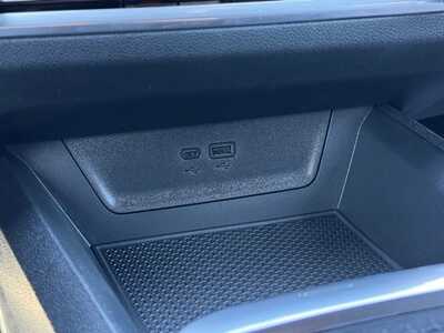 2026 Chevrolet Equinox, $32090.0. Photo 12