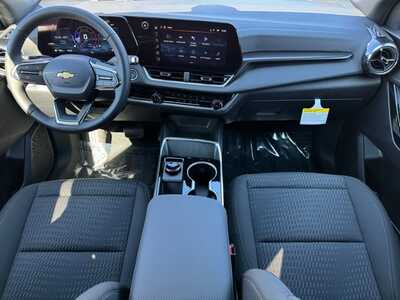 2026 Chevrolet Equinox, $32090.0. Photo 9