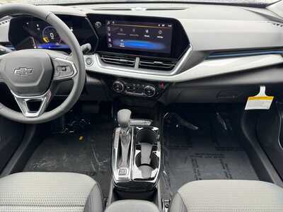 2026 Chevrolet Trax, $24930.0. Photo 2