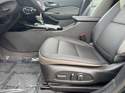 2026 Chevrolet Trax, $25840.0. Photo 5