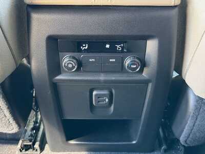 2023 Chevrolet Traverse, $32295. Photo 8