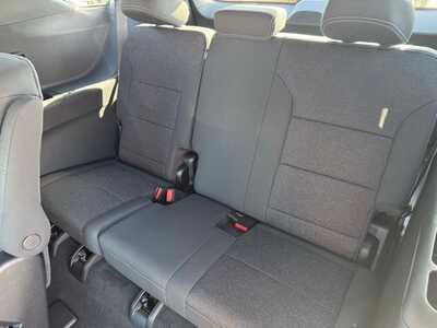 2026 Chevrolet Traverse, $43145.0. Photo 9