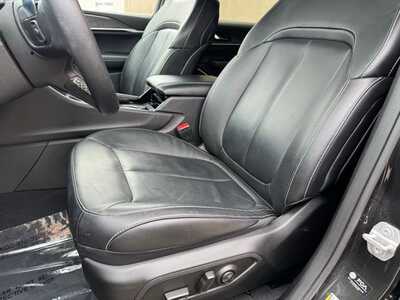 2022 Jeep Grand Cherokee L, $28999. Photo 5