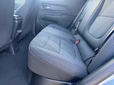 2027 Chevrolet Bolt EV, $28345.0. Photo 7