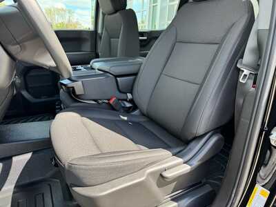 2026 Chevrolet 1500 Crew Cab, $42045.0. Photo 5