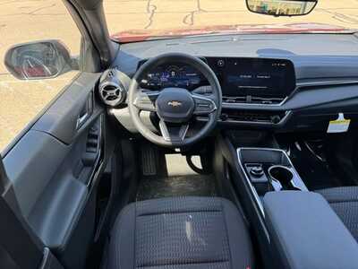 2026 Chevrolet Equinox, $32585.0. Photo 10