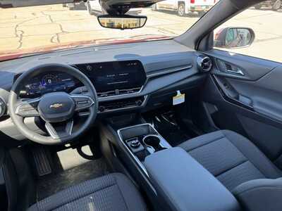 2026 Chevrolet Equinox, $32585.0. Photo 11