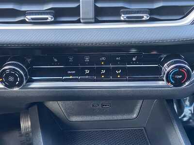 2026 Chevrolet Equinox, $31740. Photo 11