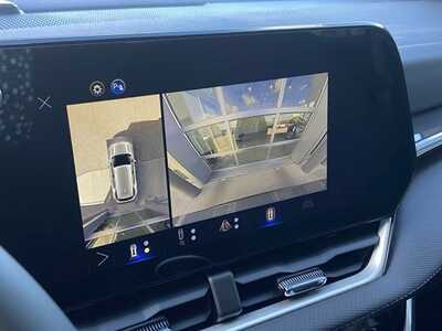 2026 Chevrolet Equinox, $31740. Photo 4