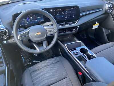 2026 Chevrolet Equinox, $31740. Photo 8