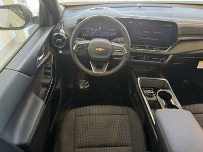 2026 Chevrolet Equinox, $32090.0. Photo 9