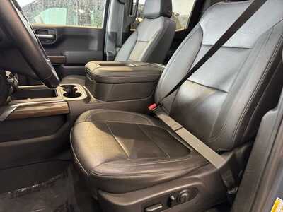 2021 Chevrolet 1500 Crew Cab, $35990. Photo 5