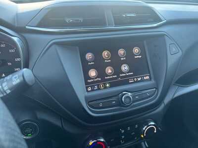 2022 Chevrolet TrailBlazer, $19995. Photo 2