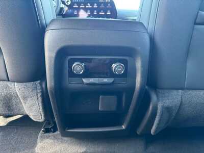 2026 Chevrolet Traverse, $51465.0. Photo 10