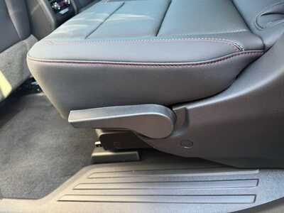 2026 Chevrolet Traverse, $51465.0. Photo 7