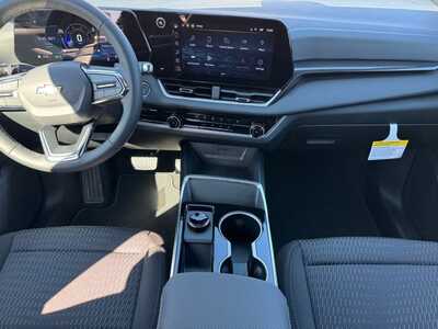 2026 Chevrolet Equinox, $33235. Photo 2