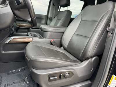 2021 Chevrolet 1500 Crew Cab, $38390. Photo 5