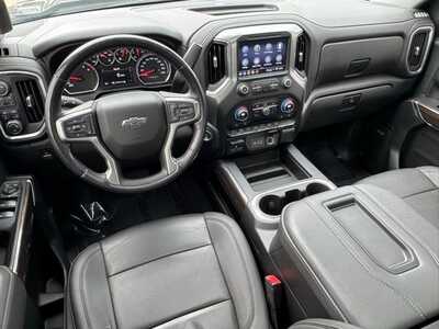 2021 Chevrolet 1500 Crew Cab, $38390. Photo 9