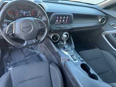 2023 Chevrolet Camaro, $27899. Photo 8