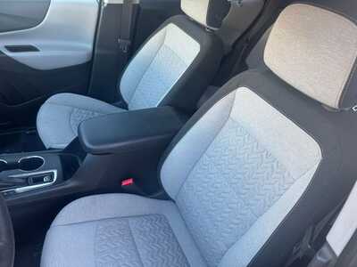 2022 Chevrolet Equinox, $20795. Photo 6