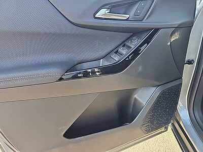 2026 Chevrolet Equinox, $35605. Photo 12