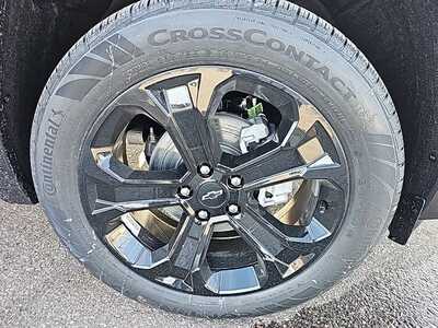 2026 Chevrolet Equinox, $35605. Photo 5