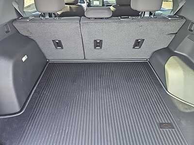 2026 Chevrolet Equinox, $35605. Photo 6