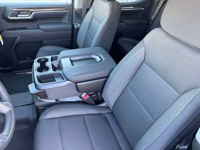 2026 Chevrolet Equinox, $31145.0. Photo 6