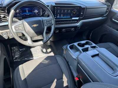 2024 Chevrolet 1500 Crew Cab, $37799. Photo 9