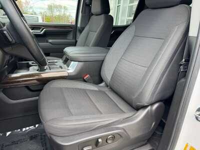 2023 GMC 1500 Crew Cab, $46395. Photo 5