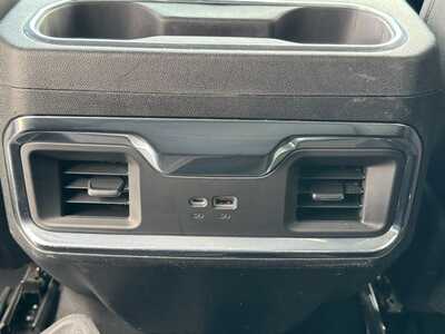 2023 GMC 1500 Crew Cab, $46395. Photo 7