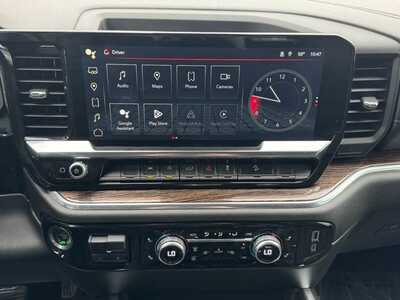 2023 GMC 1500 Crew Cab, $42999. Photo 10