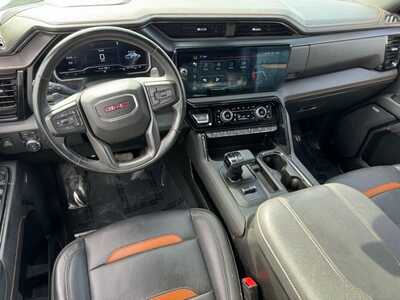 2023 GMC 1500 Crew Cab, $40899. Photo 8