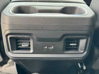 2023 Chevrolet 1500 Crew Cab, $36795. Photo 8