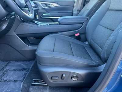 2026 Chevrolet Traverse, $44349.0. Photo 5