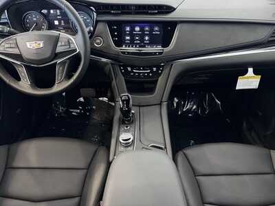 2026 Cadillac XT5, $58995.0. Photo 2
