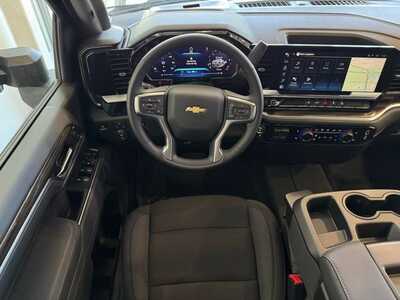 2026 Chevrolet 3500 Crew Cab, $61560.0. Photo 5