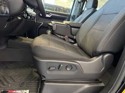 2026 Chevrolet 3500 Crew Cab, $61560.0. Photo 8